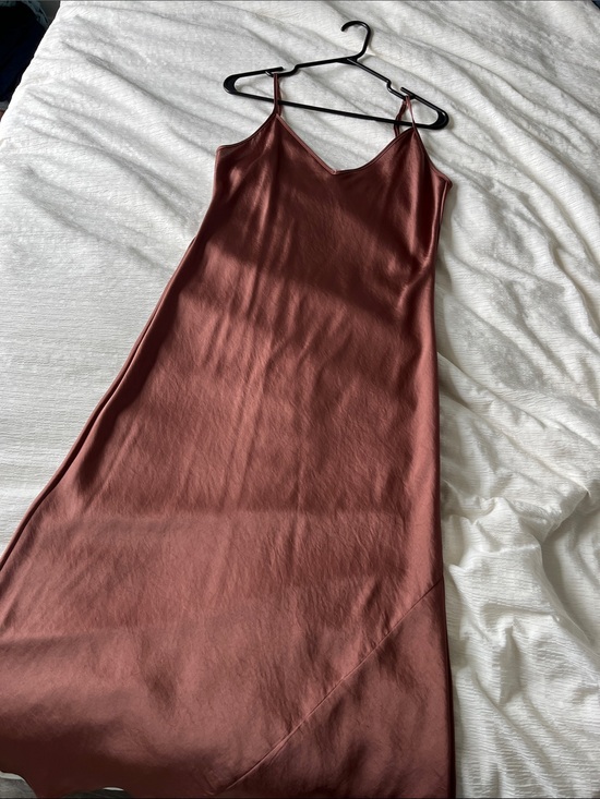 Aritzia Dresses & Skirts - Aritzia Satin Slip Midi Dress in Rosewood